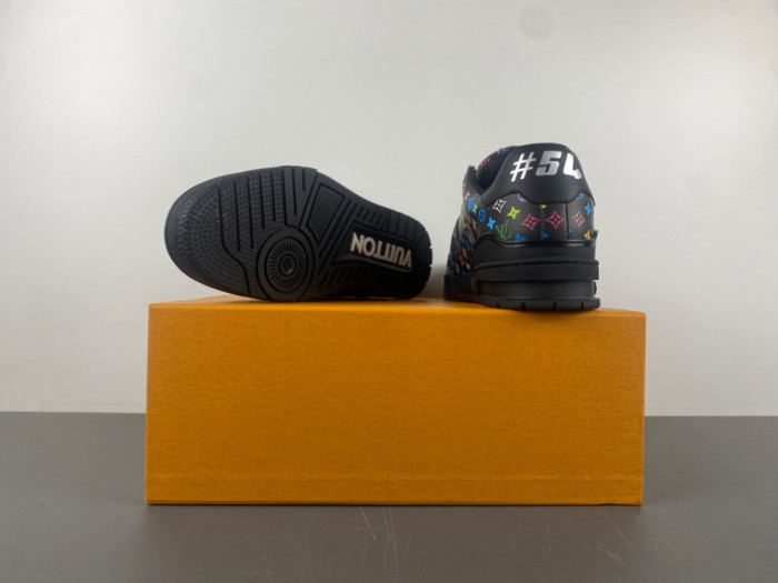 L1VV TRAINER