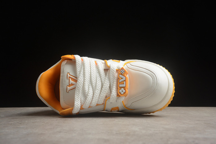 L1VV TRAINER