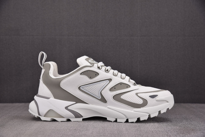 L1VV Sneakers