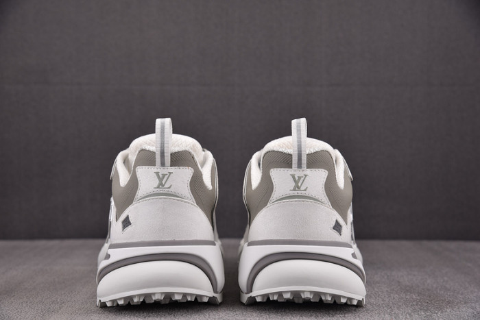 L1VV Sneakers