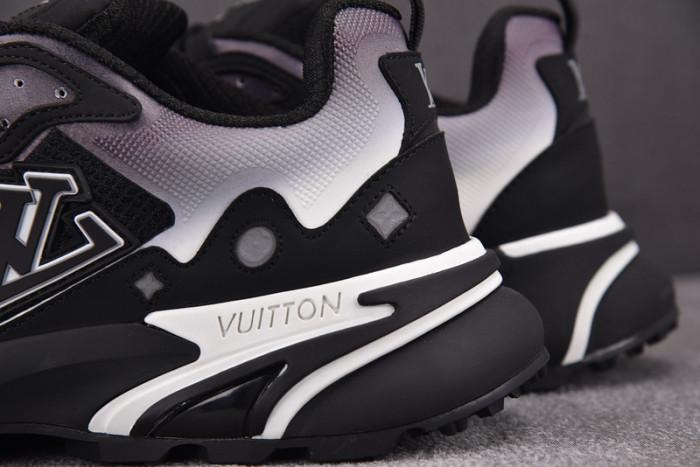L1VV Sneakers