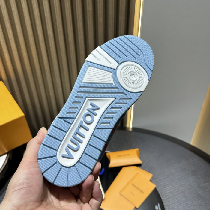 L1VV TRAINER