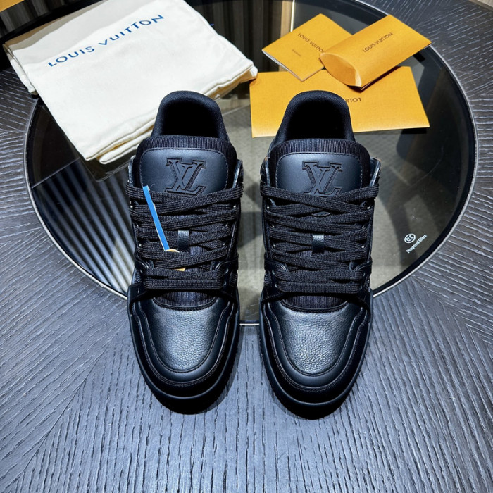 L1VV TRAINER
