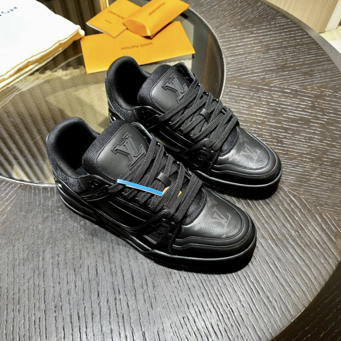 L1VV TRAINER