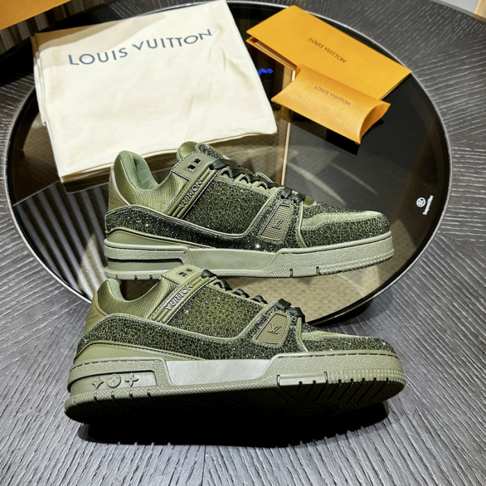 L1VV TRAINER
