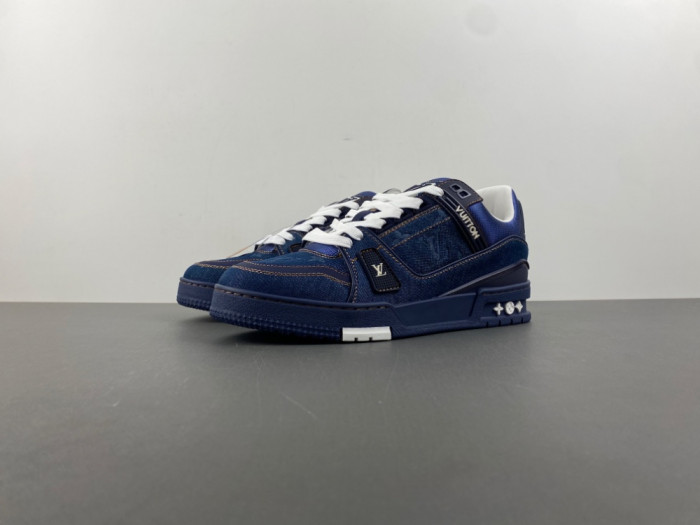 L1VV TRAINER