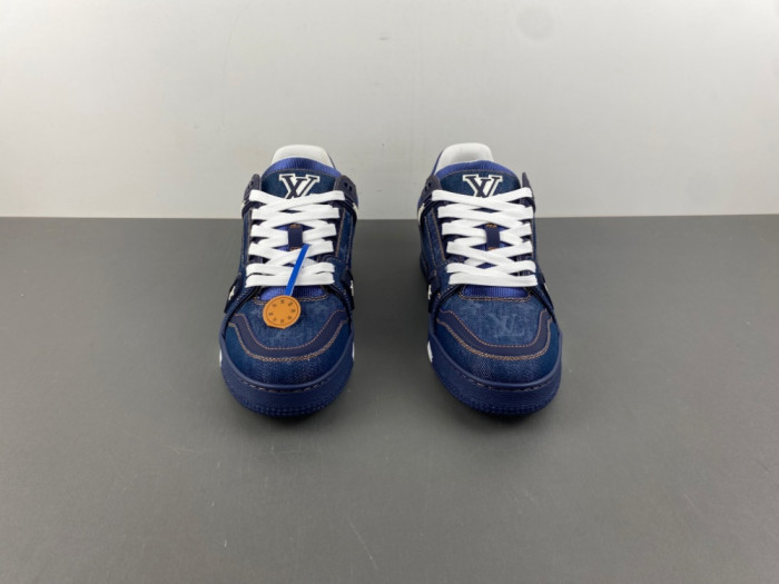 L1VV TRAINER