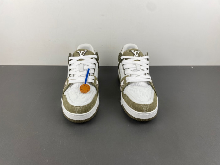 L1VV TRAINER