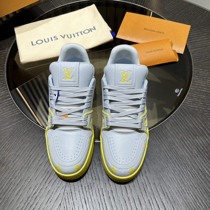 L1VV TRAINER