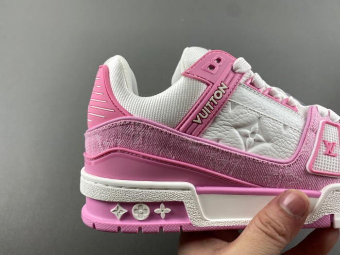 L1VV TRAINER
