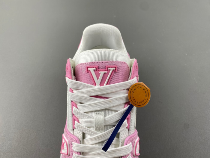 L1VV TRAINER