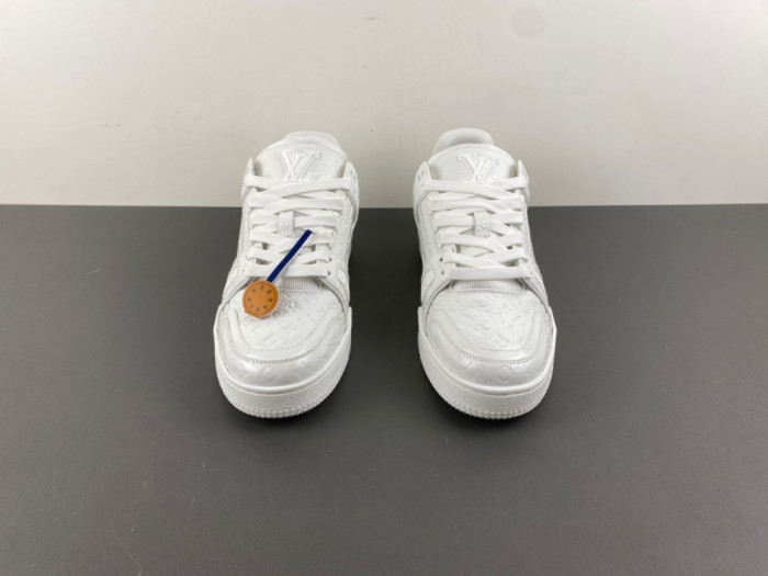 L1VV TRAINER