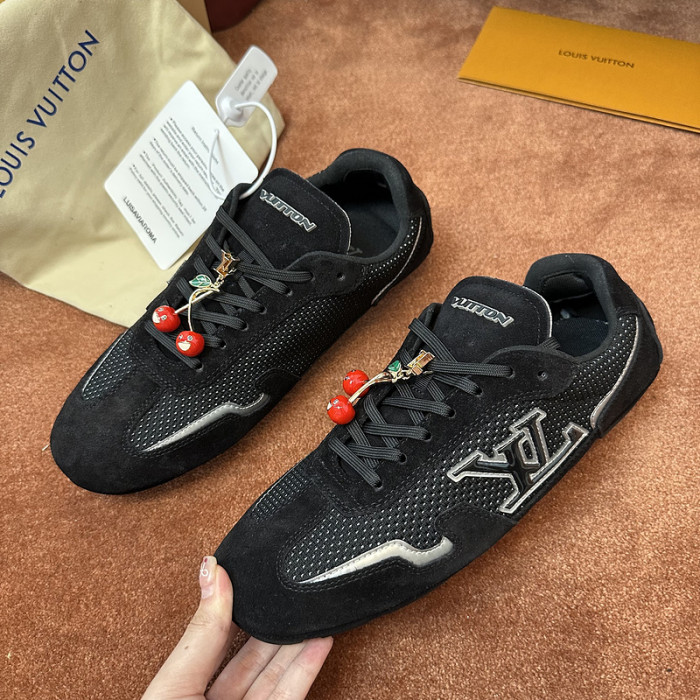 L1VV Rally Sneakers
