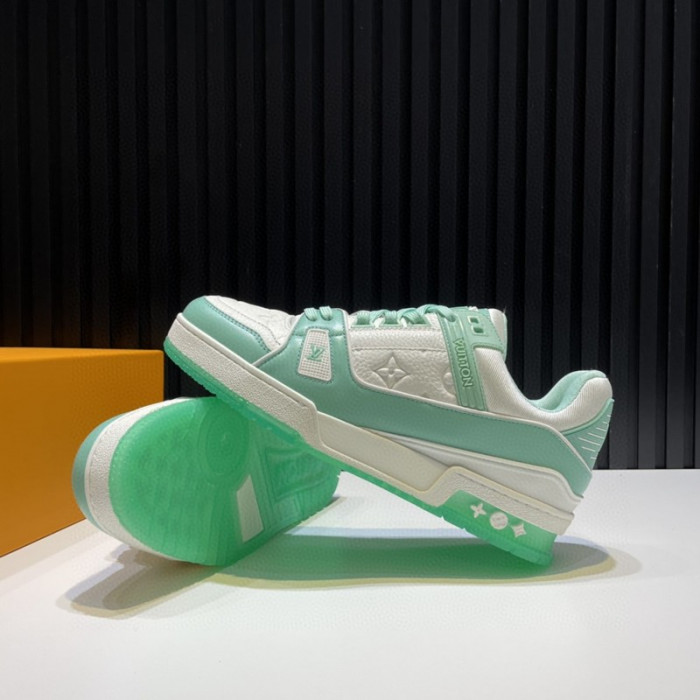 L1VV TRAINER