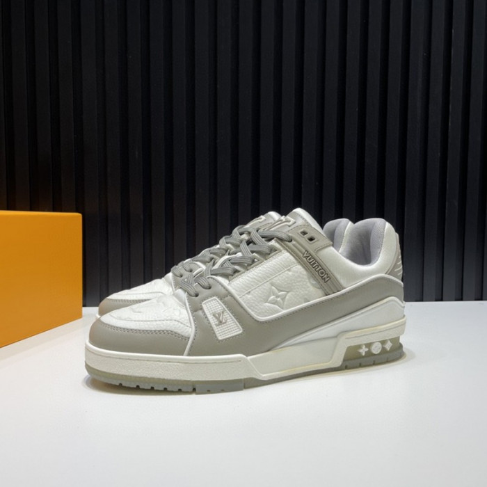 L1VV TRAINER