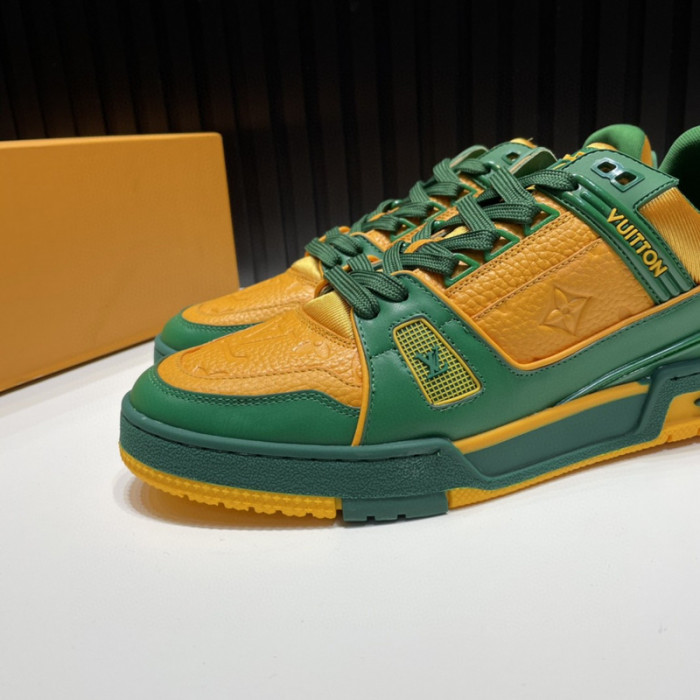 L1VV TRAINER
