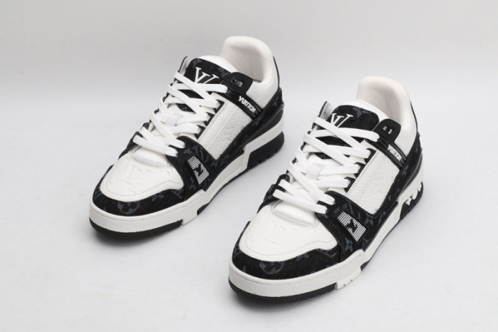 L1VV TRAINER