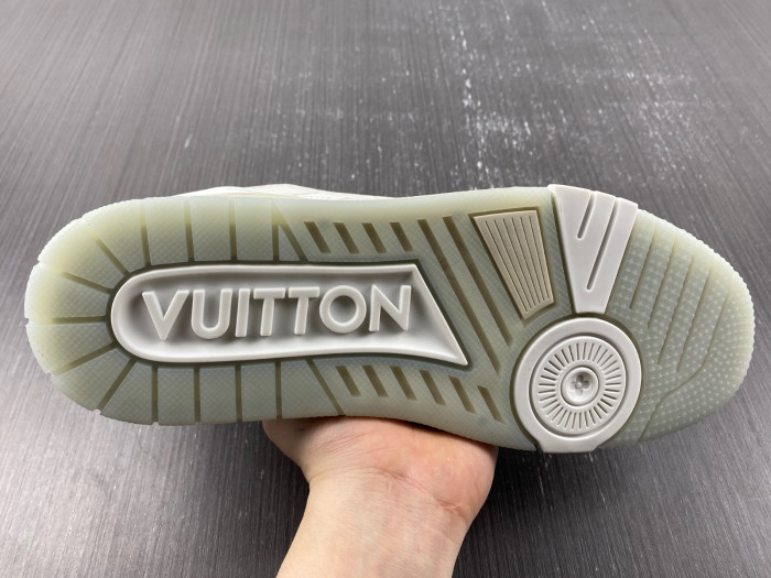 L1VV TRAINER