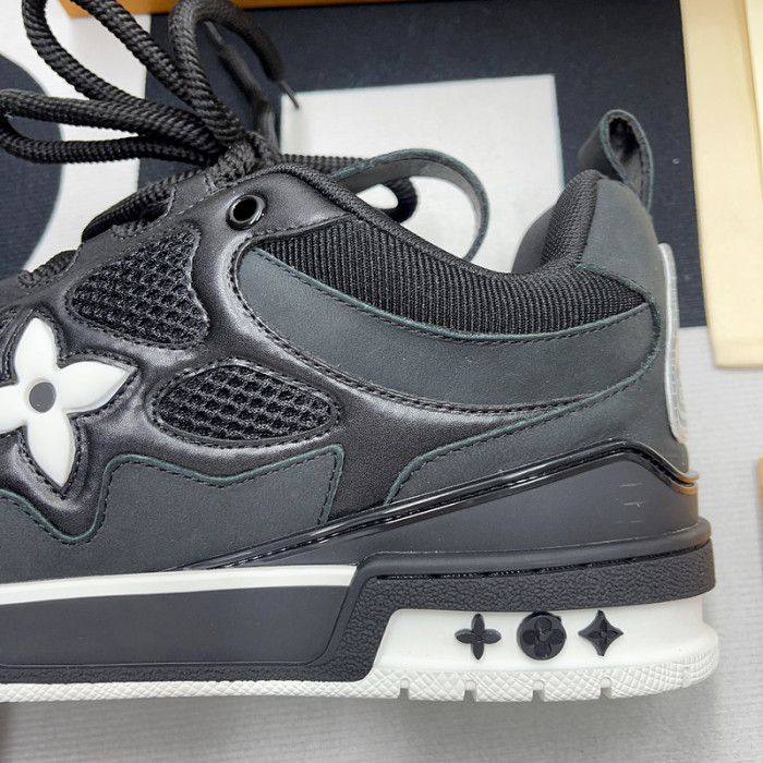 L1VV TRAINER