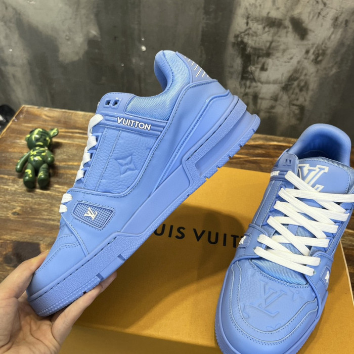 L1VV TRAINER