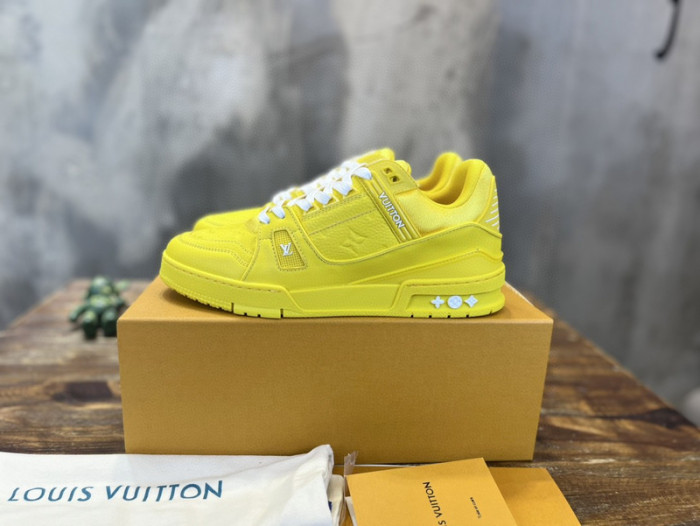 L1VV TRAINER