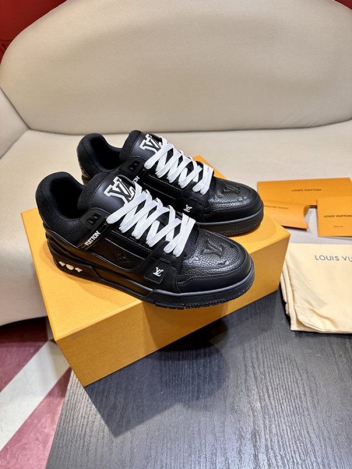 L1VV TRAINER