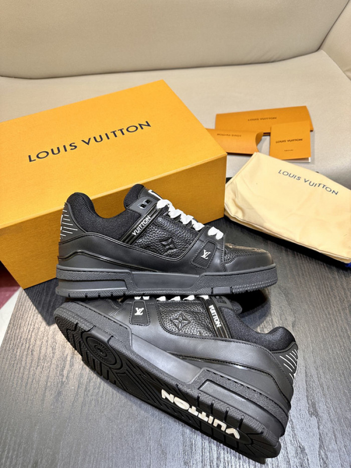 L1VV TRAINER