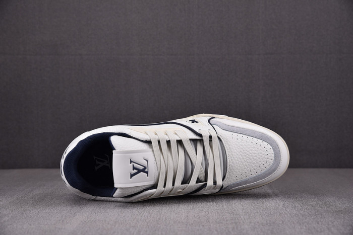 L1VV TRAINER