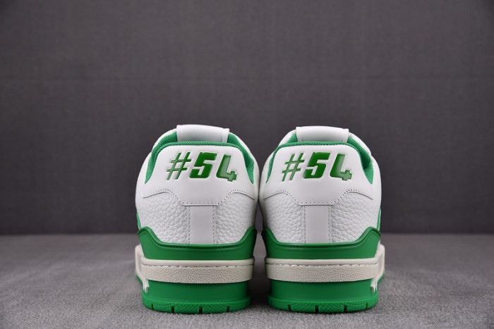 L1VV TRAINER