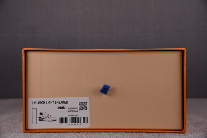 L1VV TRAINER