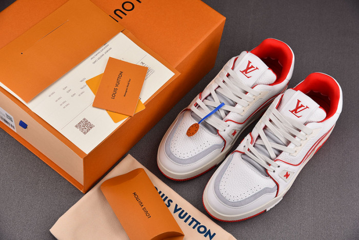 L1VV TRAINER
