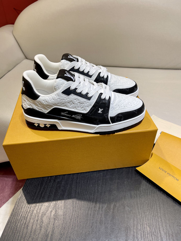 L1VV TRAINER