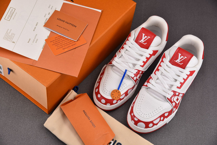 L1VV TRAINER