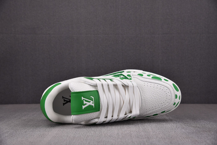 L1VV TRAINER