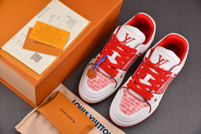 L1VV TRAINER