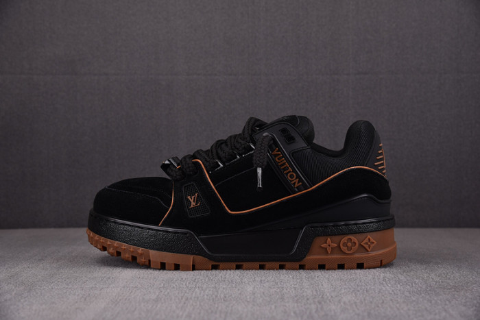L1VV TRAINER