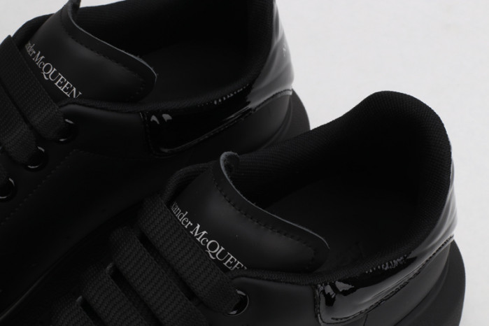 ALEXANDER MCQUEEN Sneaker