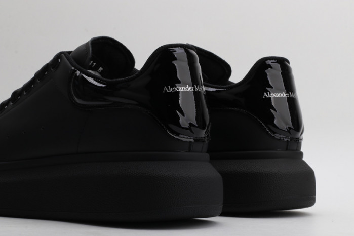 ALEXANDER MCQUEEN Sneaker