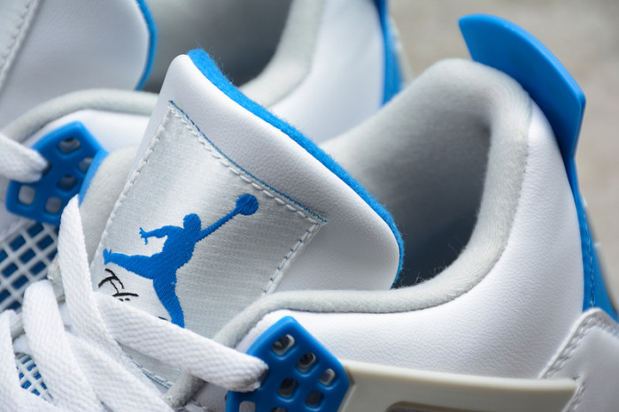Air Jordan 4 Retro Military Blue (2012) 308497-105