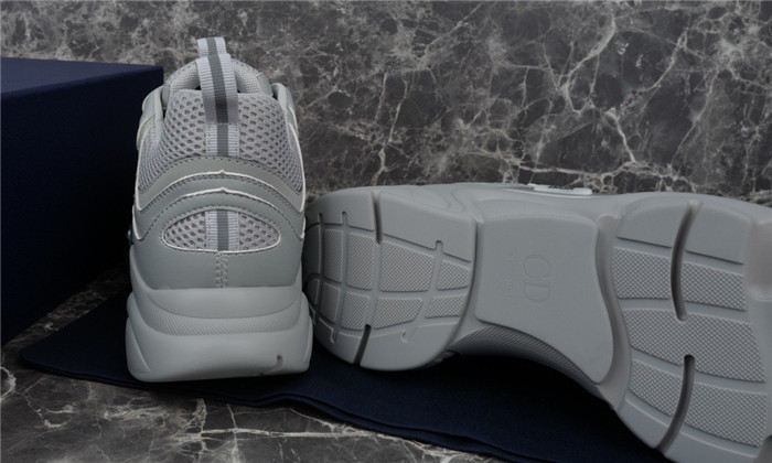 B22 TRAINER SNEAKER