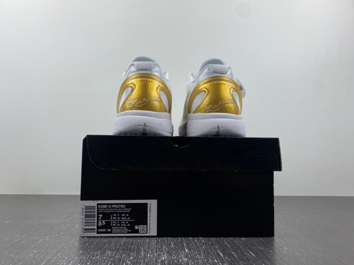 Nike Kobe 6 gold 429659-108