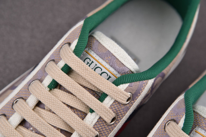 GU LOW TOP SNEAKER