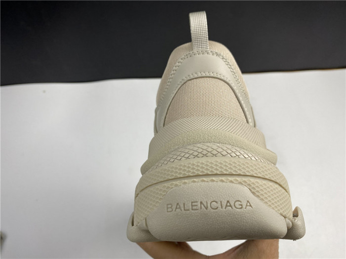 BALEN TRIPLE S TRAINER 536367 W2FW1 9700