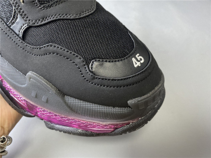 Balen Triple S Black Sneaker 541624 W09OA 0829