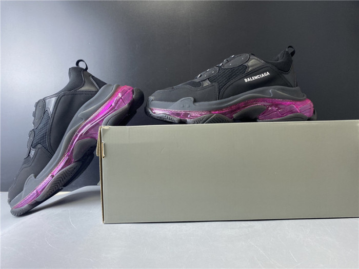 Balen Triple S Black Sneaker 541624 W09OA 0829