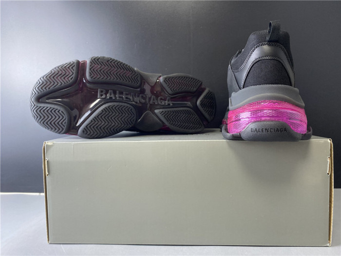 Balen Triple S Black Sneaker 541624 W09OA 0829