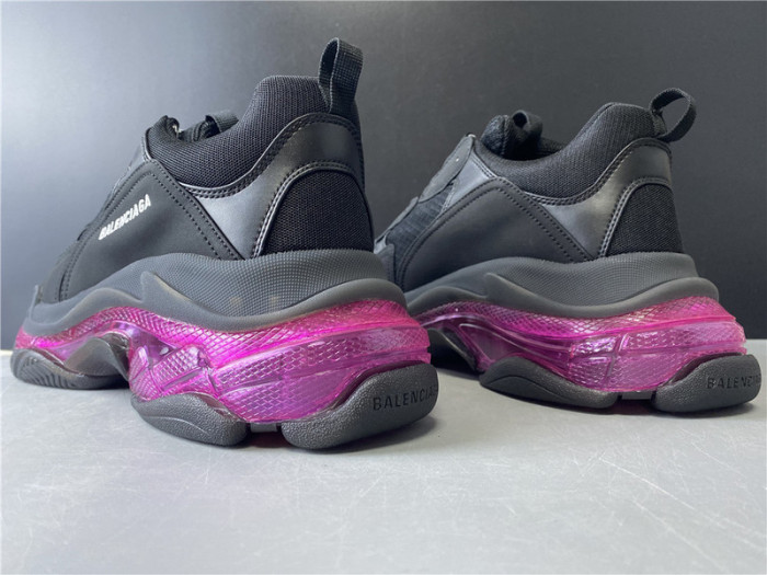 Balen Triple S Black Sneaker 541624 W09OA 0829