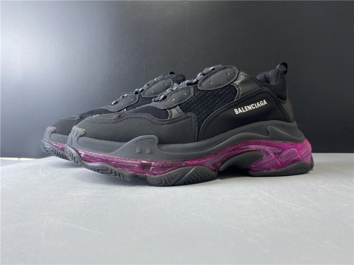 Balen Triple S Black Sneaker 541624 W09OA 0829