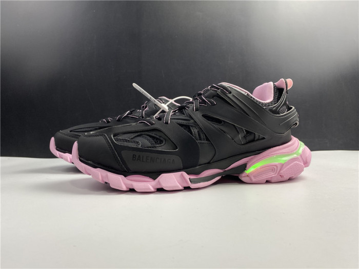 Balen TRIPLE TRAINER LIGHTED BLACK AND PINK 542436 W3AC1 1051