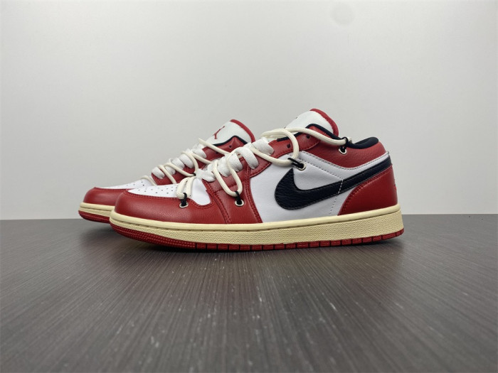 Air Jordan 1 Low Chicago 553558-118